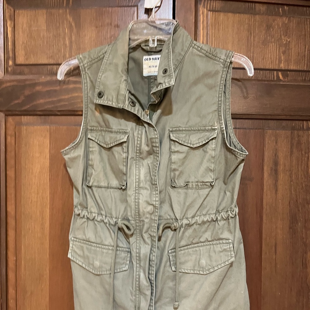 Old Navy Olive Green Sleeveless Utility Vest